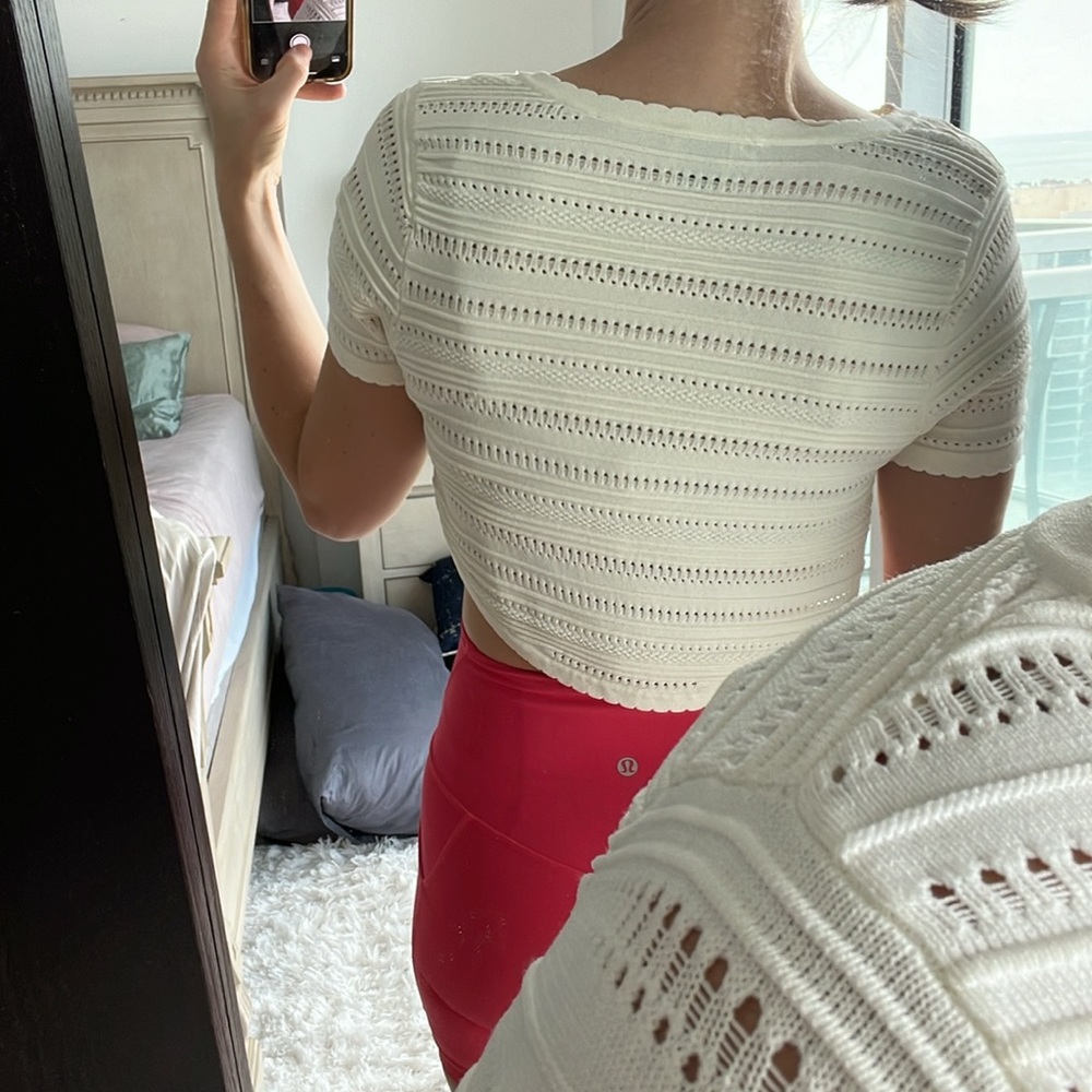 Torn by Ronny Kobo size xs off white cropped top with scalloped edges - Picture 2 of 6